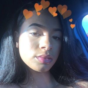 Meet your Posher, Alexys.